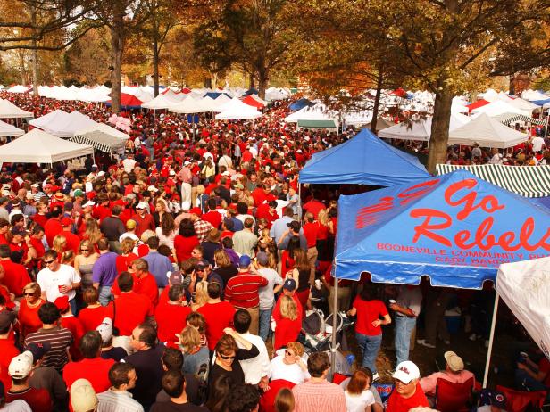 Ultimate College Football Tailgates